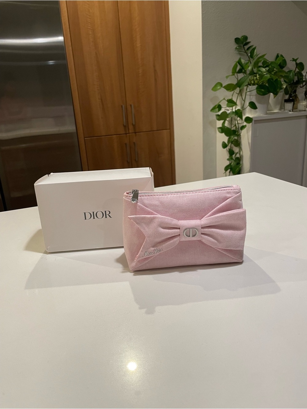 D i o r Beauty Light Pink Bow Cosmetic Pouch with CD Logo